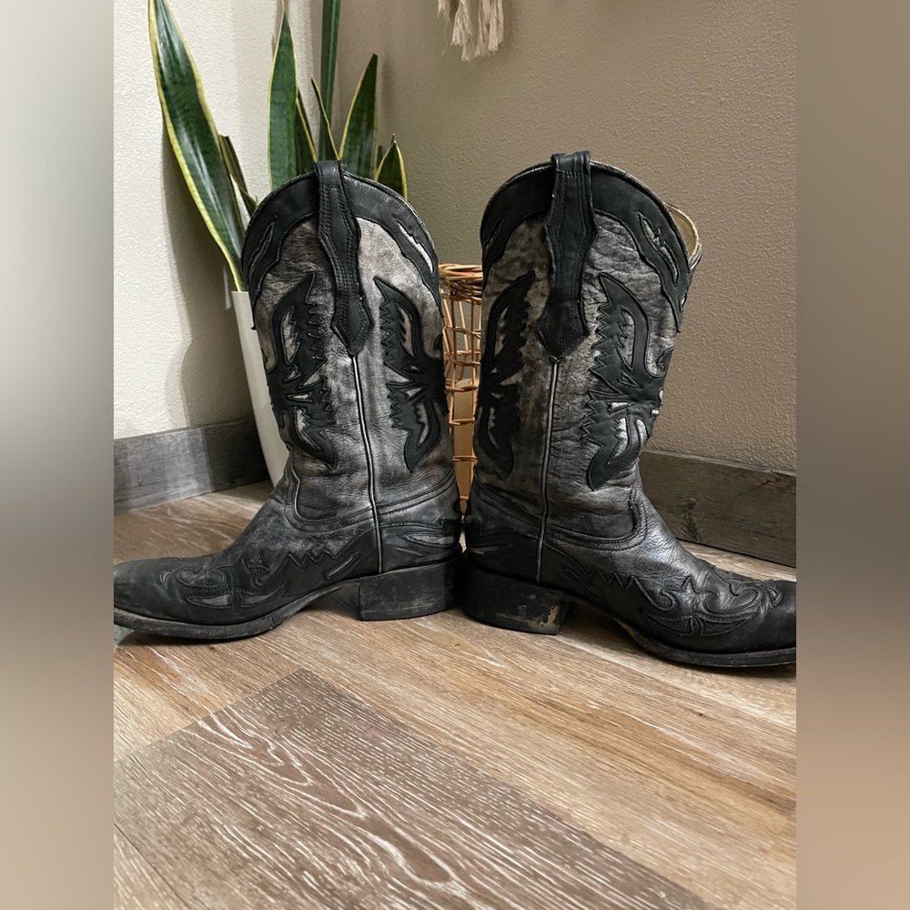Black corral boots - Picture 2 of 8
